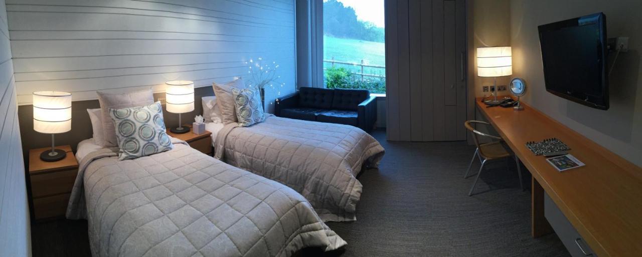 Dillington House 3*