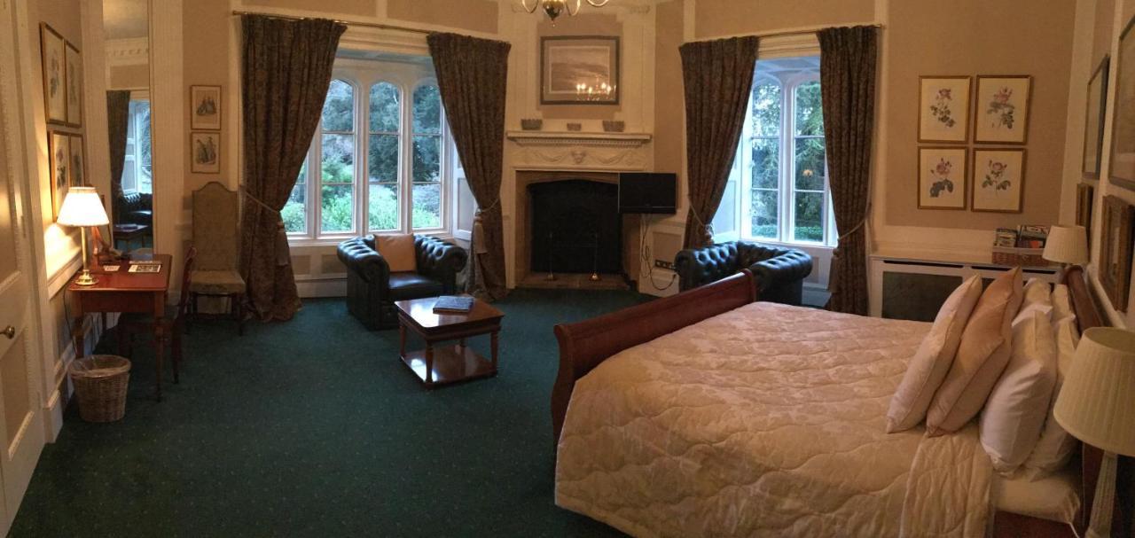 Dillington House 3*